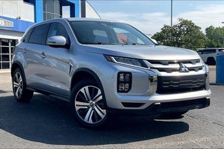 Used 2022 Mitsubishi Outlander Sport SE image 1