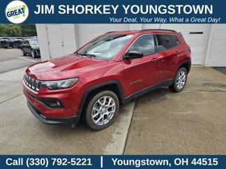Used 2024 Jeep Compass Latitude image 1