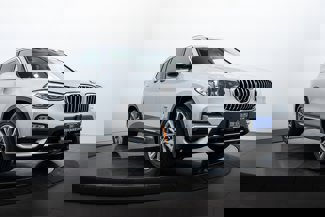 Used 2019 BMW X3 xDrive30i w/ Premium Package image 1