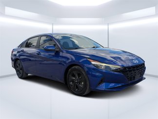 Used 2022 Hyundai Elantra SEL w/ Convenience Package image 1