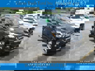 Used 2017 Ford Escape SE image 1