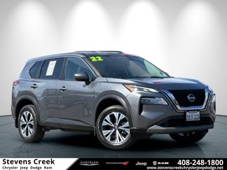 Used 2022 Nissan Rogue SV image 1