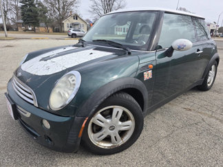 Used 2006 MINI Cooper Hardtop image 1