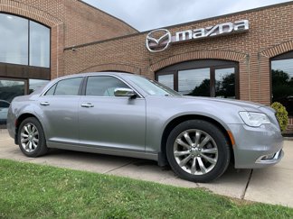 Used 2018 Chrysler 300 Limited w/ Safetytec Plus Group image 1