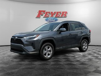 Used 2022 Toyota RAV4 XLE image 1