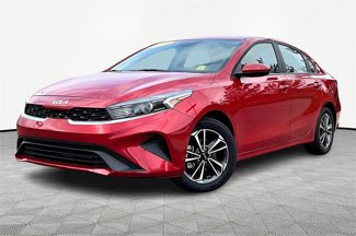 Used 2023 Kia Forte LXS image 1