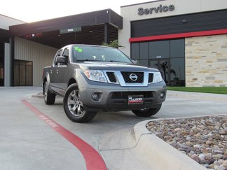 Used 2020 Nissan Frontier SV image 1