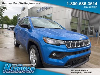 Used 2022 Jeep Compass Latitude image 1