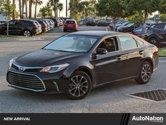 Used 2017 Toyota Avalon XLE image 1