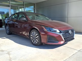 Used 2024 Nissan Altima 2.5 SV image 1