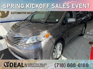 Used 2017 Toyota Sienna XLE image 1