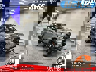 Used 2022 Nissan Frontier PRO-4X image 1