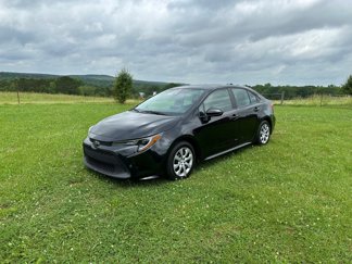 Used 2021 Toyota Corolla LE image 1
