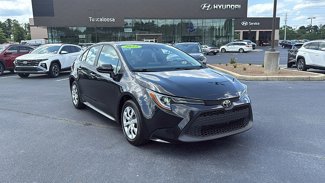 Used 2022 Toyota Corolla LE image 1
