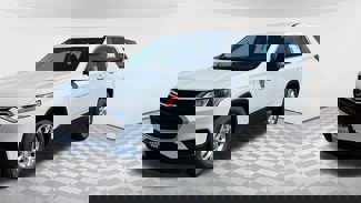 Used 2020 Chevrolet Traverse LS image 1