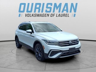 Used 2022 Volkswagen Tiguan SE w/ Panoramic Sunroof Package image 1