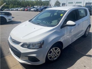 Used 2020 Chevrolet Sonic LT image 1