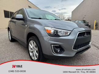 Used 2015 Mitsubishi Outlander Sport ES image 1