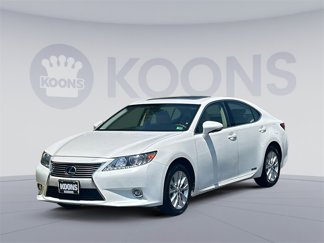 Used 2015 Lexus ES 300h image 1