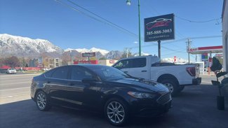 Used 2017 Ford Fusion SE w/ Fusion SE Technology Package image 1