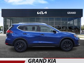 Used 2020 Nissan Rogue S image 1