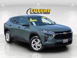Certified 2025 Chevrolet Trax LS w/ LS Convenience Package image 1