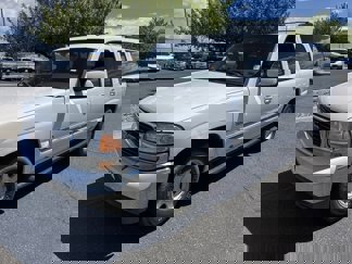 Used 2003 GMC Yukon XL SLT w/ 1SD Preferred Equipment Group image 1