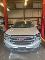 Used 2018 GMC Terrain SLT w/ Preferred Package image 1