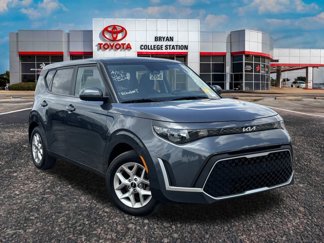 Used 2023 Kia Soul LX w/ Option Group 015 image 1
