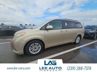 Used 2011 Toyota Sienna XLE image 1