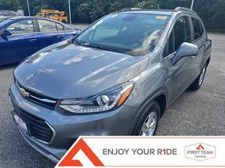 Used 2020 Chevrolet Trax LT w/ Driver Confidence Package image 1