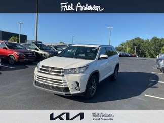 Used 2019 Toyota Highlander XLE image 1