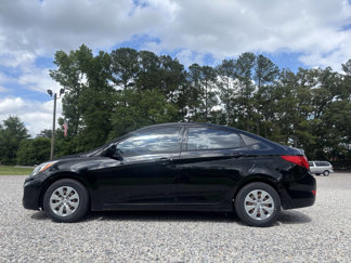 Used 2015 Hyundai Accent GLS image 1