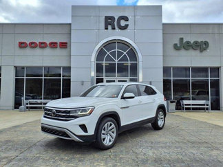Used 2022 Volkswagen Atlas Cross Sport SE image 1