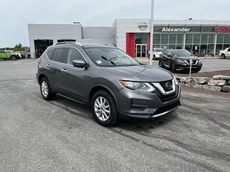 Used 2020 Nissan Rogue SV image 1