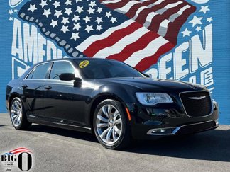 Used 2019 Chrysler 300 Touring L w/ Quick Order Package 22F image 1