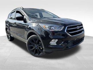 Used 2018 Ford Escape SE w/ SE Sport Appearance Package image 1