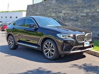Used 2022 BMW X4 xDrive30i w/ Convenience Package image 1