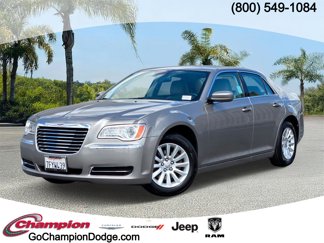 Used 2014 Chrysler 300 image 1
