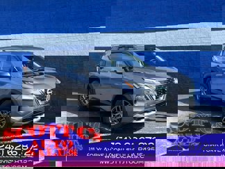 Used 2023 Nissan Rogue S image 1