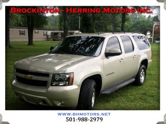 Used 2013 Chevrolet Suburban LT image 1