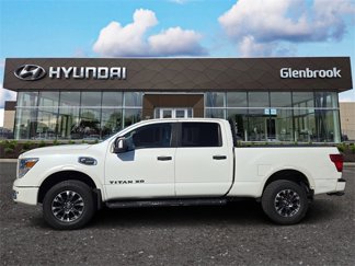 Used 2018 Nissan Titan PRO-4X image 1