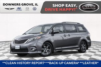 Used 2017 Toyota Sienna SE image 1