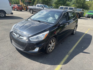 Used 2014 Hyundai Accent SE image 1