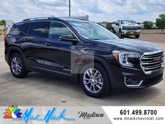 Used 2023 GMC Terrain SLT image 1