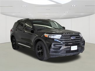 Used 2021 Ford Explorer XLT image 1