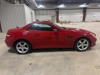 Used 2015 Mercedes-Benz SLK 250 image 1
