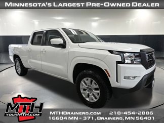 Used 2022 Nissan Frontier SV image 1