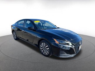 Used 2023 Nissan Altima 2.5 SV image 1