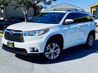 Used 2015 Toyota Highlander XLE image 1